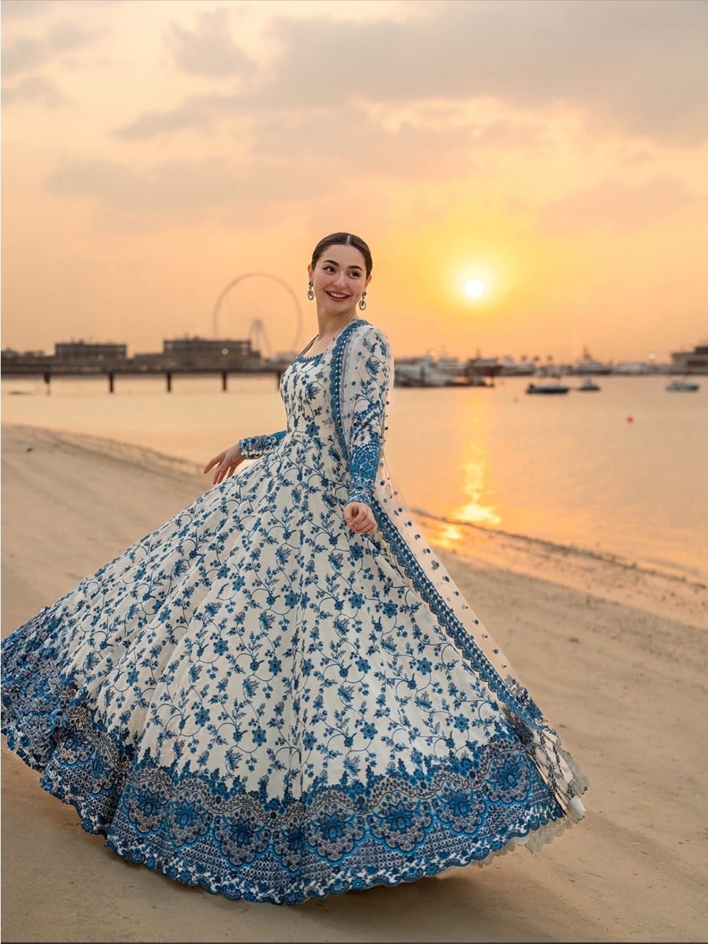 Elegant Blue & White Floral Maxi Dress with Sheer Dupatta brand Faiza saqlain - Picture 5 of 17
